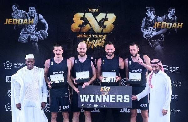 فريق UB الصربي