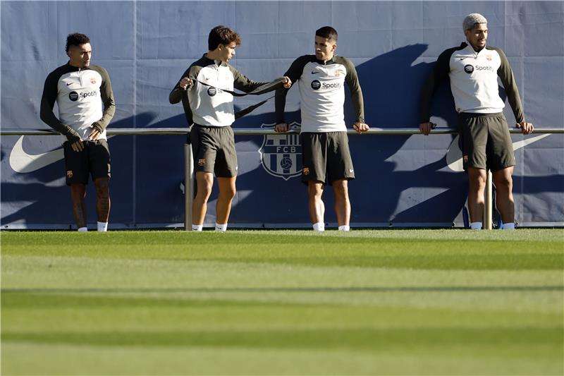 لاعبو برشلونة