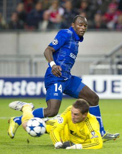 2010-10-19t211359z_01_pvr19_rtridsp_3_soccer-champions_reuters