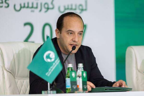 لويس كورتيس