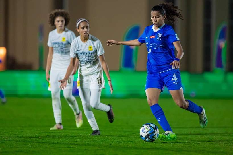 من لقاء الهلال والاتحاد