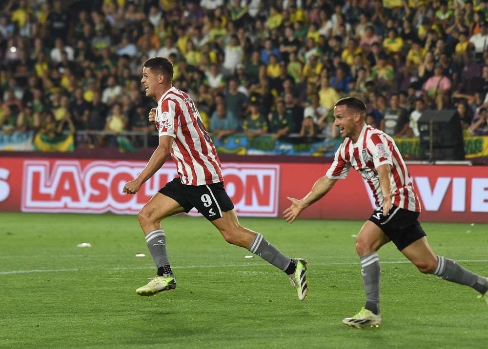 فرحة لاعبي إستوديانتس