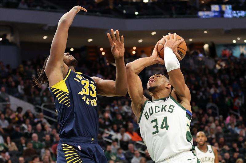 جيانيس أنتيتوكونمبو