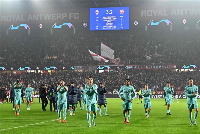 لاعبو برشلونة