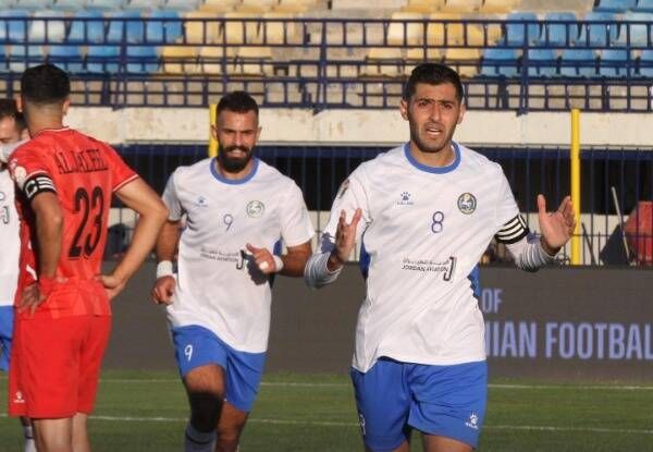 فرحة السلط بهدف الفوز