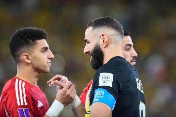 كوكا مع بنزيما