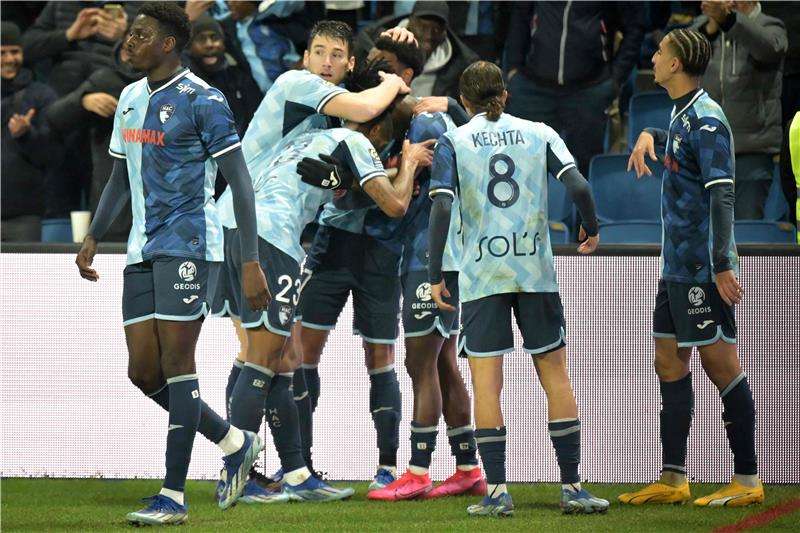 من المواجهة