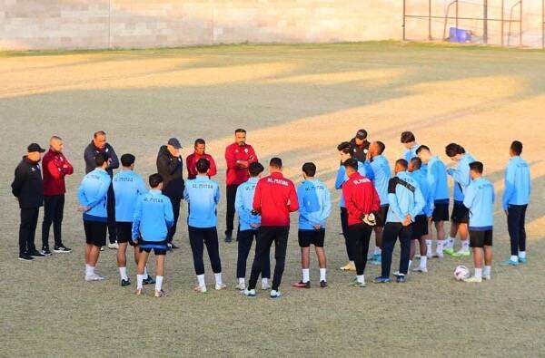 من تدريبات الميناء