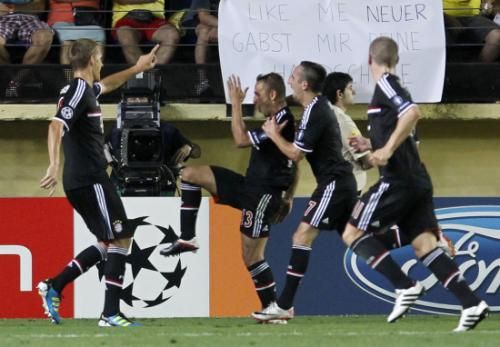 2011-09-14t205748z_01_mad713_rtridsp_3_soccer-champions_reuters