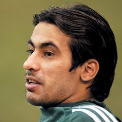 اللاعب السعودي حسين عبدالغنى 