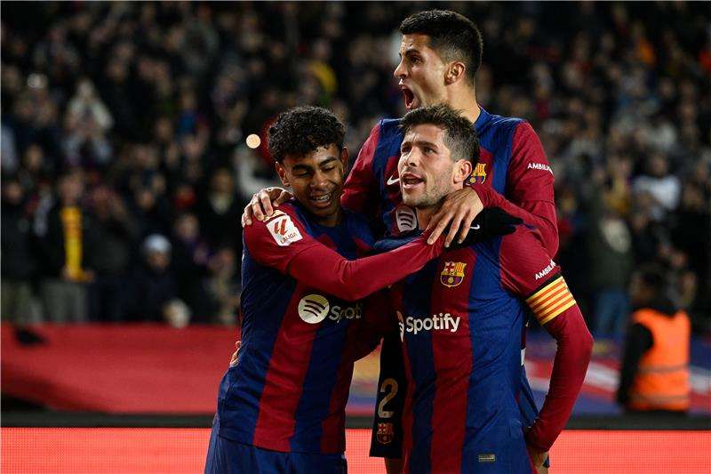 سيرجي روبرتو وكانسيلو ولامين يامال