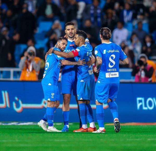 لاعبو الهلال