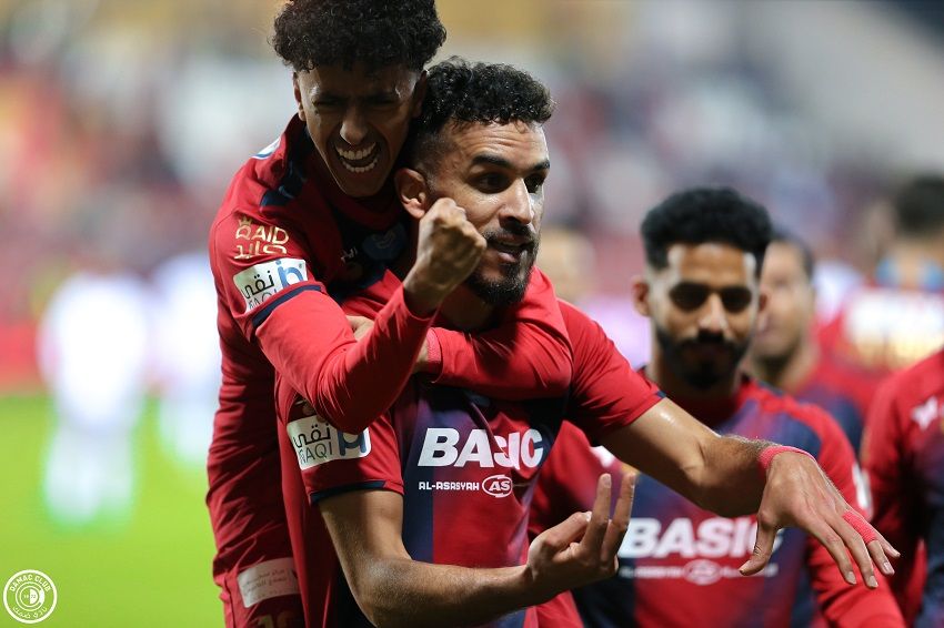 فرحة لاعبي ضمك