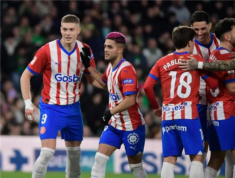 ?i=albums%2fmatches%2f2216738%2f20231221-afp_348q6r6_afp