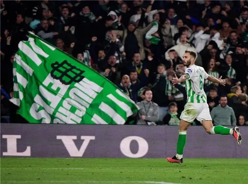 ?i=albums%2fmatches%2f2216738%2f20231221-afp_348r4za_afp