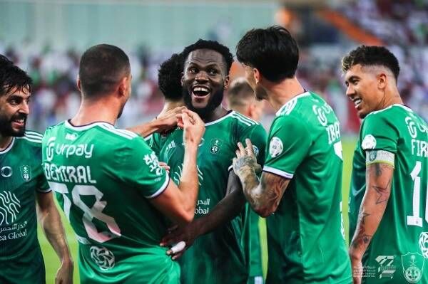 لاعبو الأهلي