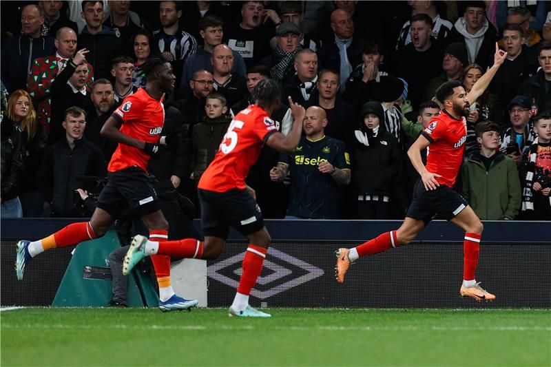 لاعبو لوتون