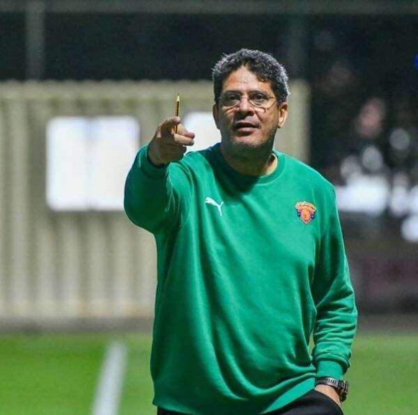 أيمن الرمادي