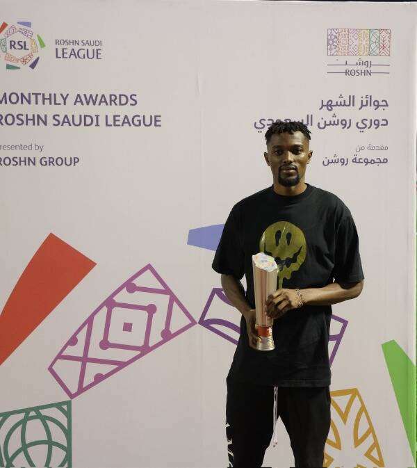 برنارد مينساه