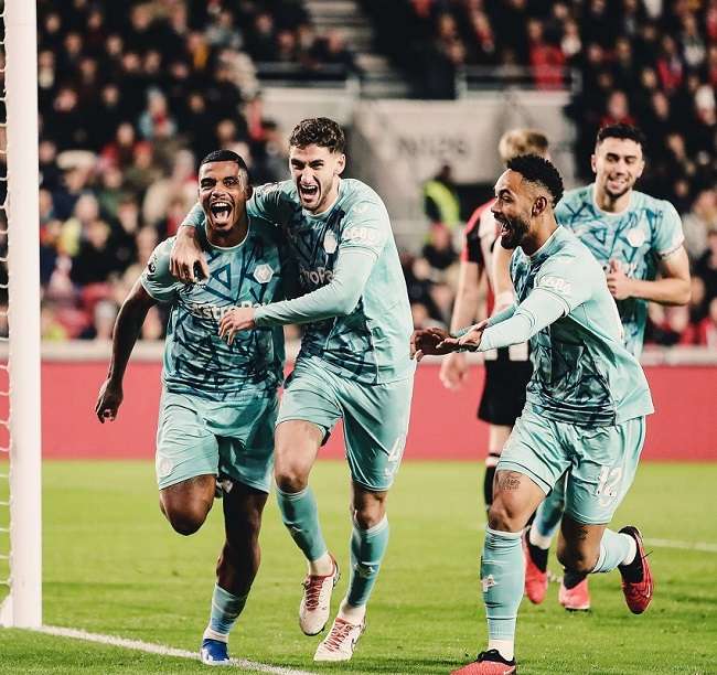 فرحة لاعبي وولفرهامبتون