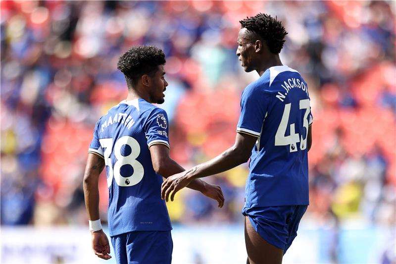 ماتسين وجاكسون