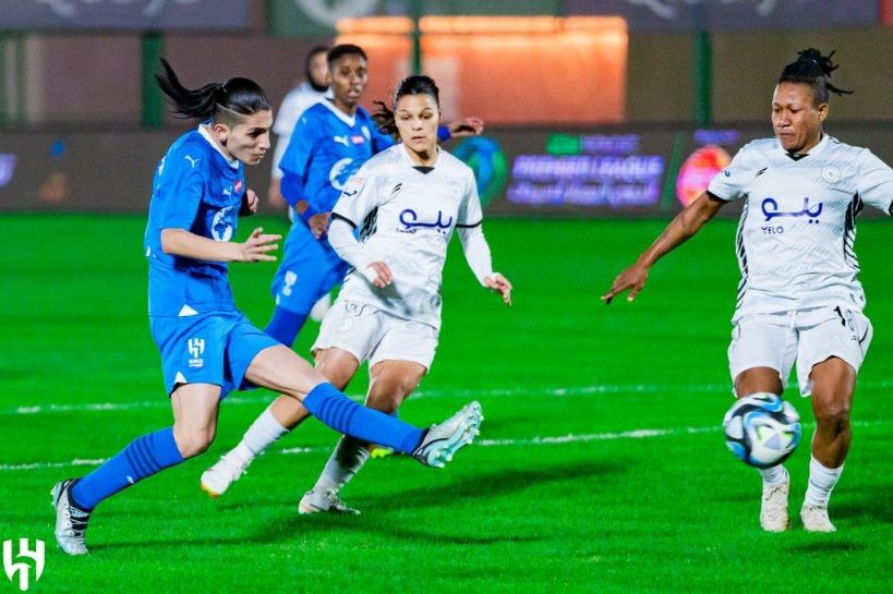 لقاء الهلال والشباب بالدوري الممتاز