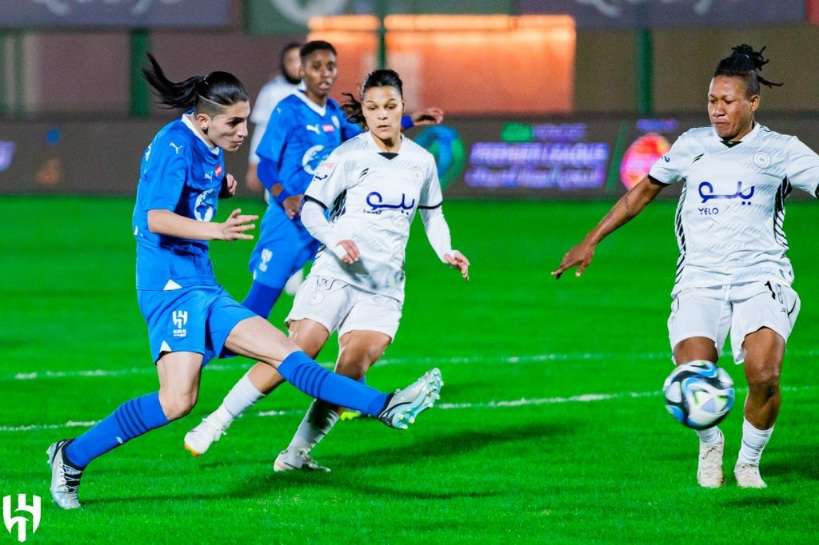 لقاء الهلال والشباب بالدوري الممتاز