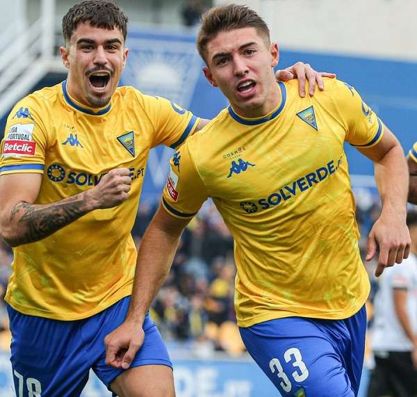 لاعبو إشتوريل