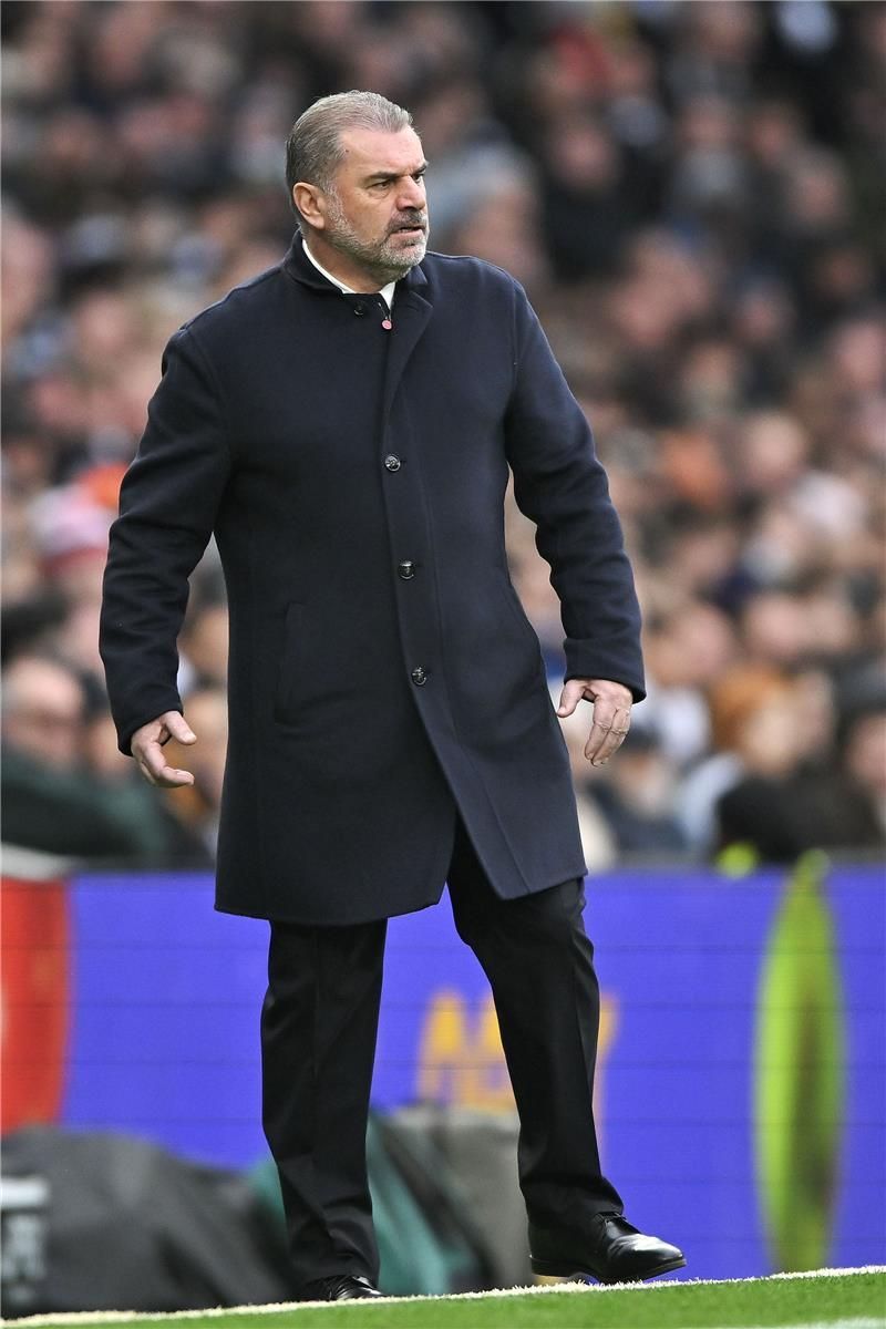 أنجي بوستيكوجلو