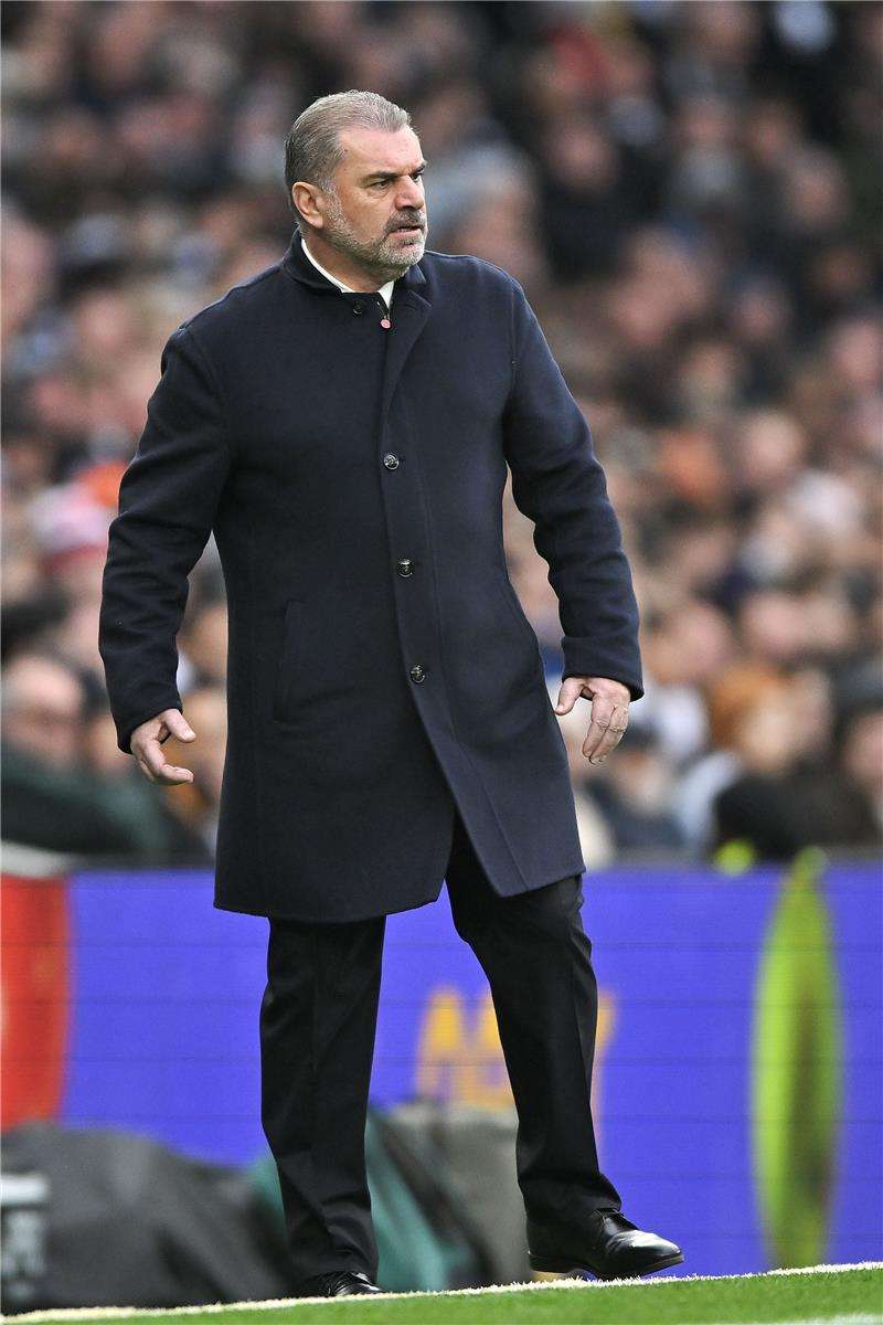 أنجي بوستيكوجلو