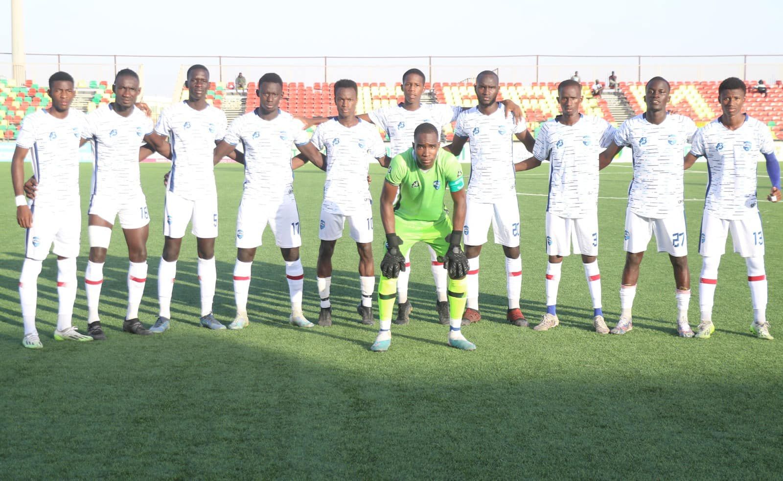 لاعبو الحماية المدنية