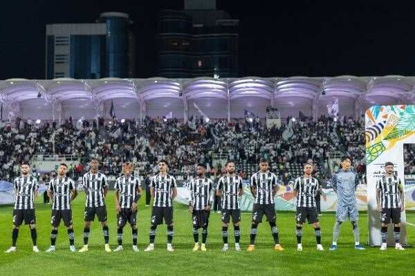 لاعبو الشباب