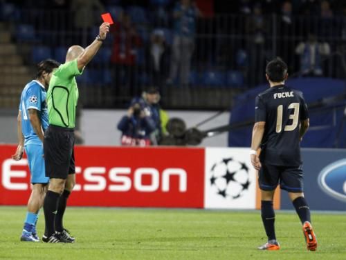 2011-09-28t170832z_01_stp09_rtridsp_3_soccer-champions_reuters