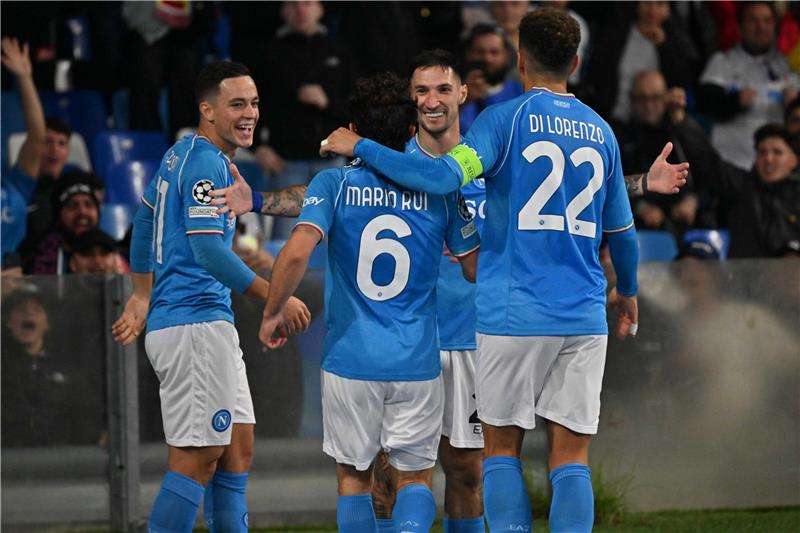 لاعبو نابولي