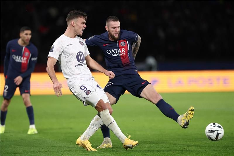 ميلان سكرينيار