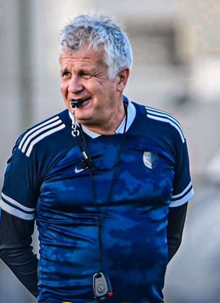 زوران مانولوفيتش