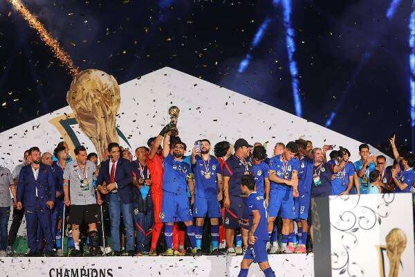 القوة الجوية بطل النسخة الماضية