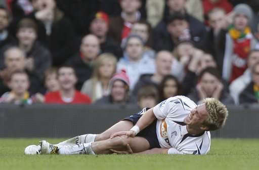 هولدن يعاني من إصابة بليغه 