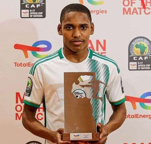 مسلم أناتوف