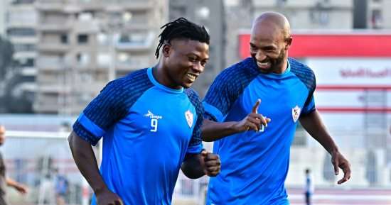 سامسون (يسار)