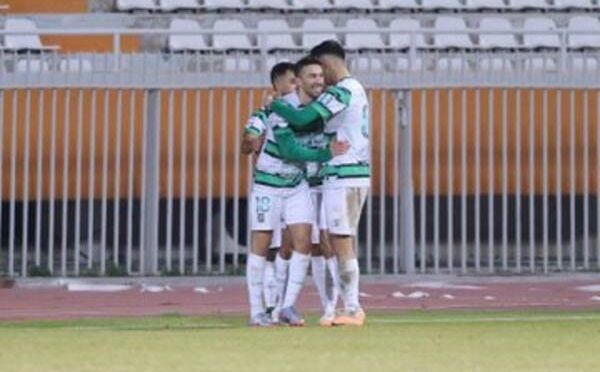 لاعبو العربي