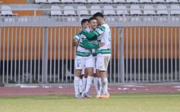 لاعبو العربي