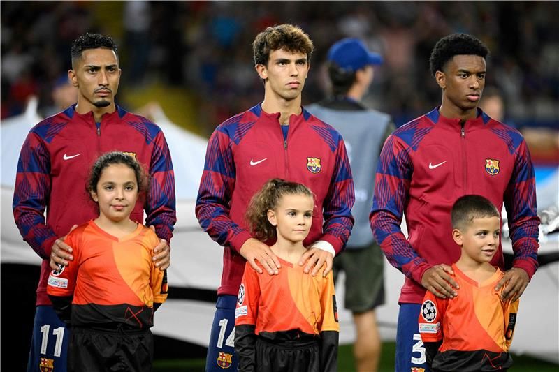 لاعبو برشلونة