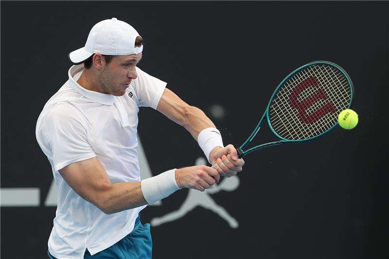 نيكولاس جاري