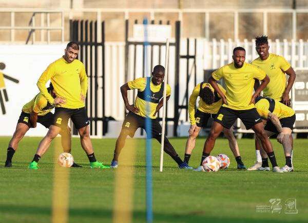 لاعبو الاتحاد