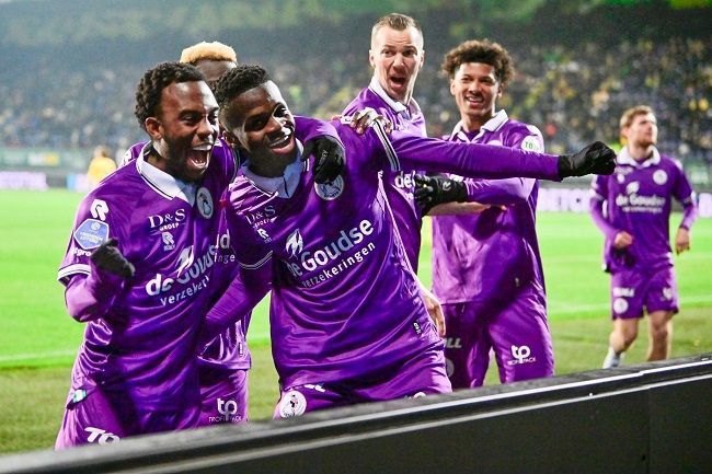 فرحة لاعبي سبارتا روتردام