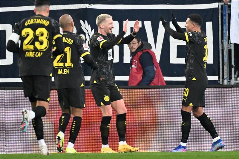 فرحة لاعبي دورتموند