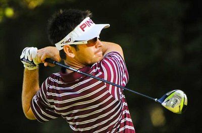 لويس اوستيوزن لاعب جنوب افريقيا 