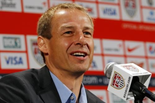  يورجن كلينسمان مدرب الولايات المتحدة 