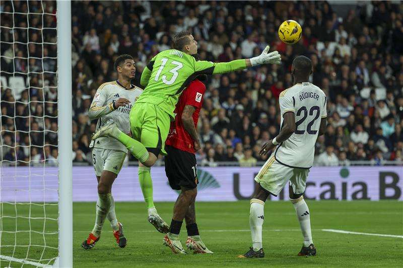 أندري لونين